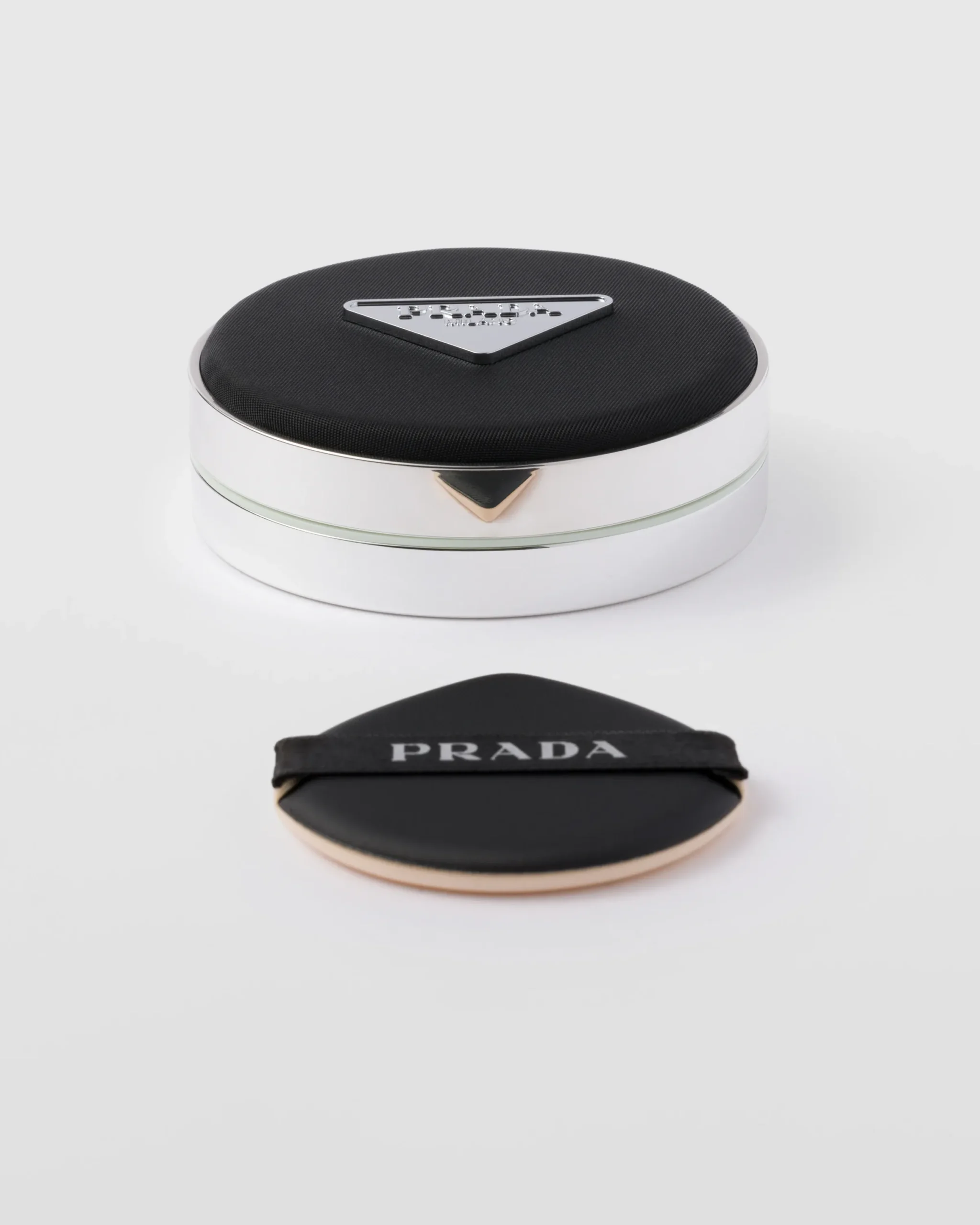 PRADA Prada Reveal 原光新肌氣墊粉底SPF 50+ / PA+++ LC5 - Image 2